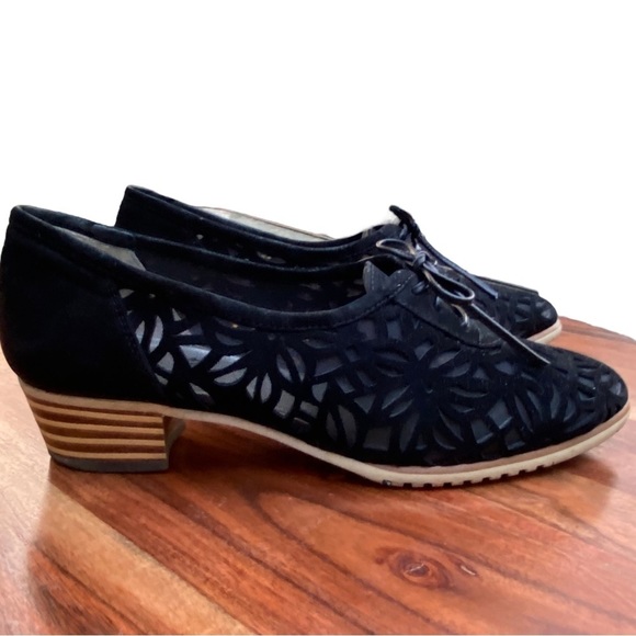 Wagen Golf Black Cobbler Shoes Cut out design sheer - Picture 1 of 13